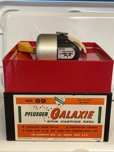1961 Pflueger GALAXIE No. 89 Automatic Pick-Up Spin Casting Reel New in Box - Bild 1 von 14