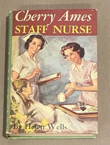 BOOK Cherry Ames Staff Nurse HELEN WELLS Hardcover book 1962 Grosset Dunlap - Foto 1 di 11