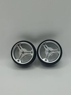 Lego® Technic 32077c01 Räder Reifen mit Felge silber 2 Stück 8462 8432 8428 - Bild 1 von 2