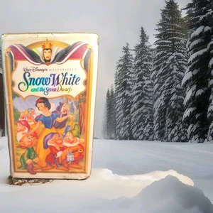 1994 Walt Disney Masterpiece Snow White And The Seven Dwarfs With  Case Damage - Picture 1 of 14