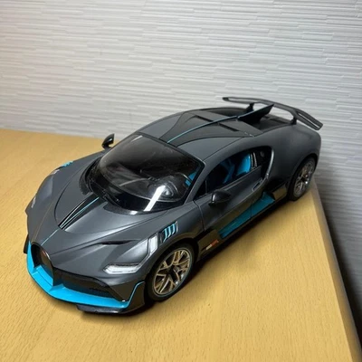 Bugatti Divo - Bild 1 von 4