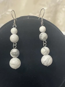 Natural Howlite Earrings White Graduated Balls Gemstone 925 Sterling Silver Hook - Picture 1 of 3