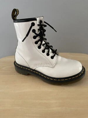 Botas Dr Martens charol blanco liso Pascal para mujer 6 AirWair Docs 1460 Foto 1 de 4
