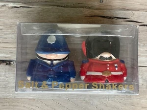 Yarto Europa Polizist & Gardist Salz & Pfefferstreuer klein - Bild 1 von 5