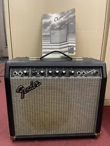 Fender Champion 30 2-Channel 30-Watt 1x10" Guitar Practice Amp 1999 - 2002. - Picture 1 of 4
