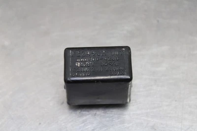 98-06 SUZUKI KATANA 750 GSX750F TURN SIGNAL BLINKER RELAY FLASHER SWITCH - Image 1 of 4