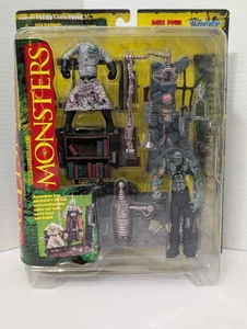 VINTAGE 1997 McFarlane Monsters FRANKENSTEIN Playset Action Figure New Sealed - Picture 1 of 7