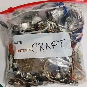 3.9 lbs. Junk Jewelry Parts Findings Scrap Salvage Broken Tangled Bits and Bobs - Picture 1 of 7