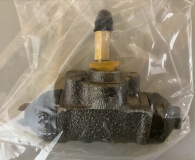 Cilindro de rueda de freno Autospecialty - W50002 / 18029428 - Se adapta a Isuzu, Geo y más Foto 1 de 4