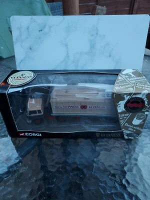 corgi 1 50  Bedford TK Artic,Platform Trailer & container GUINNESS 22504 - Image 1 of 4