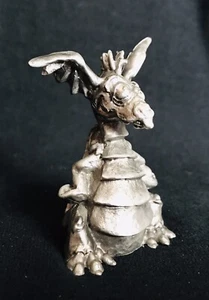 Zinnpuff Der magische Drache mystisch Silber Metall Statue Figur schön    - Bild 1 von 2