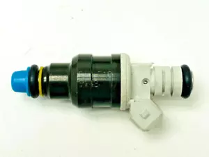 Standard Motor Products FJ690/FJ712 NEW Fuel Injector Made In USA - Bild 1 von 4