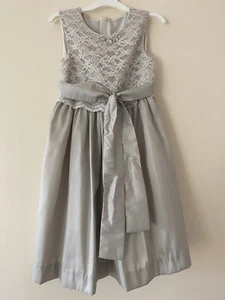 Beautiful Girls Party Dress Size 4-5 - Bild 1 von 12