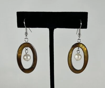 Premier Designs Jewelry - "Butterscotch" Shells and Pearl Dangle Earrings Foto 1 de 4