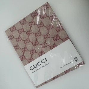 Nuovo Notebook Gucci Baila "MY SCRAPBOOK" Edizione Limitata: Tessuto Rosso e Beige (23221) - Foto 1 di 5