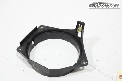 2008-2010 HUMMER H3 FRONT RIGHT PASSENGER SIDE FOG LIGHT LAMP BEZEL BRACKET OEM - Image 1 of 4