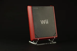 Soporte acrílico, soporte de pantalla Nintendo Wii Mini vertical - Imagen 1 de 3