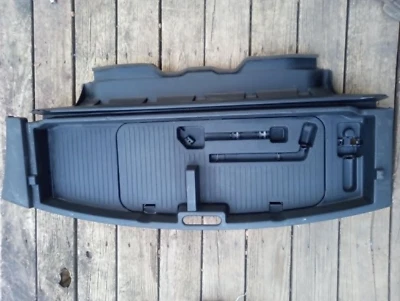 2006-2010 Mazda 5 OEM porta-malas traseiro piso compartimento de armazenamento tampa preta - Imagem 1 de 4