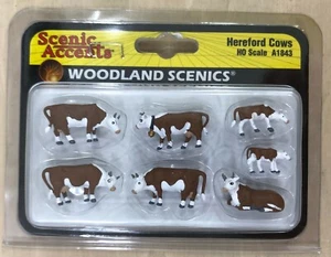 HO Scale Woodland Scenics - Hereford Cows - Picture 1 of 3