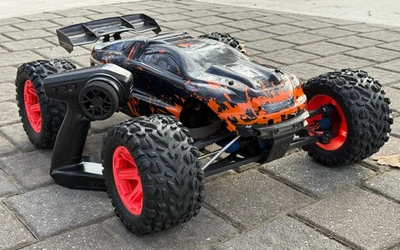 Traxxas E-REVO Brushless Edition, 2 Speed Upgrade, Hobbywing Max8 6S ESC & Motor - Image 1 of 4