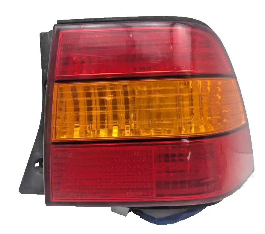 Unidad de montaje de lámpara RR genuina OEM Toyota 8155050070 para Lexus LS400 1998-2000 Foto 1 de 1