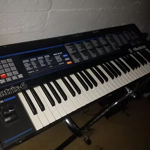 OBERHEIM MATRIX 6 SYNTHESIZER USA - Bild 1 von 4