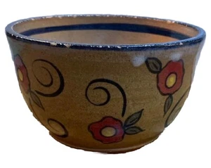 Cuenco de cerámica esmaltado hecho a mano flores firmadas único en su clase de gres rojo - Imagen 1 de 7