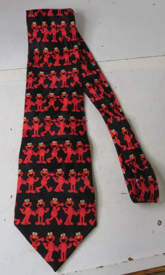 Corbata Sesame Street Elmo 100 % seda roja negra patrón completo caminar ondulando 60" Foto 1 de 4