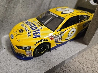2015 Sam Hornish Jr 9 Twisted Tea 1/24 Lionel Nascar Diecast 1/649 - Image 1 of 4