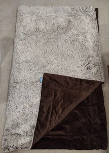 Target Home White Fake Fur & Brown 47 x 60 in Throw Blanket Good Condition - Picture 1 of 3