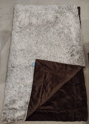 Target Home White Fake Fur & Brown 47 x 60 in Throw Blanket Good Condition - Image 1 of 3