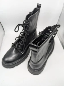 New No Boundaries Women’s Lug Lace Up Combat Boots Memory Foam, Black, Size 8 - Picture 1 of 5
