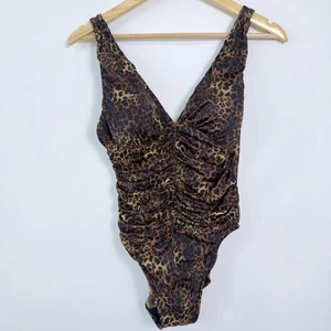 Traje de baño Miraclesuit estampado de leopardo acanalado de una pieza marrón negro escote profundo - Imagen 1 de 8