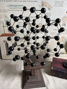 Modele Molécule Ancien chimie deco scientifique graphite cabinet curiosités… - Picture 1 of 7