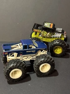 Hot Wheels Monster Trucks 1:64 Diecast Bigfoot Blue 4X4X4 Firestone Bone Shaker - Picture 1 of 6