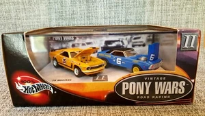 🔴100% HOT WHEELS LIMITED EDITION PONY WARS ROAD RACING SET '70 MUSTANG & CAMARO - Picture 1 of 9