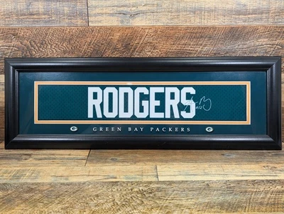 Réplica enmarcada de Aaron Rodgers Green Bay Packers impresión de firma 24x8" Foto 1 de 4