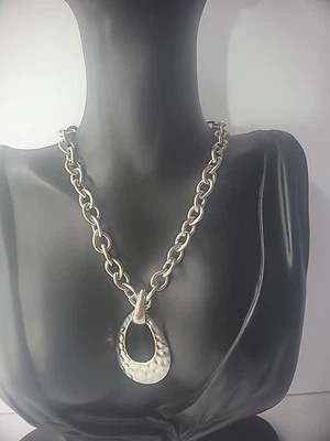 Vintage Sarah Coventry Necklace Chain Teardrop Pendant Hammered Jewelry Costume - Image 1 of 4