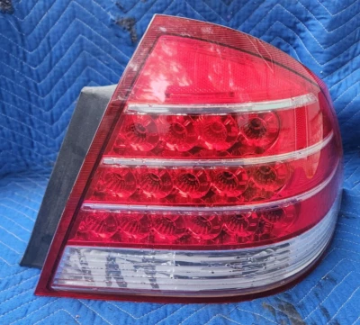 Mercury Montego 2005 2006 2007 pasajero derecho luz trasera luz trasera OEM Foto 1 de 4