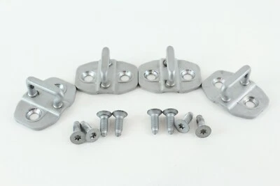 Комплект из 4 оригинальных накладок на дверную защелку 08–15 Mercedes Benz C300 C350 C63 - Изображение 1 из 4