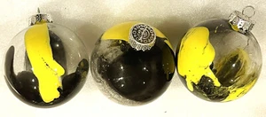 Vintage Black And Gold Ornaments Lot of 2 - Picture 1 of 2
