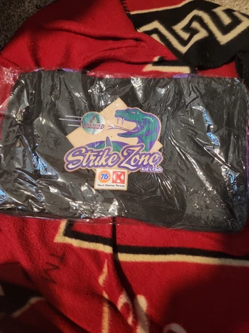 Arizaona Diamondbacks Strikezone Duffelbag SGA Kids Give Away Cover