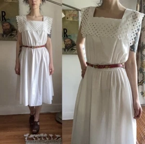 Vestido de día vintage años 60 blanco transparente corte láser cuello cuadrado casa algodón - Imagen 1 de 3