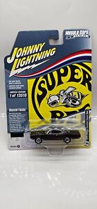 Johnny Lightning 1/64 Diecast Dodge Coronet Super Bee 1970 Muscle Car premium