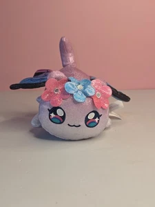 Peluche Aphmau Sparkle Fairy Cat MeeMeows 6" con fiori e ali viola - Foto 1 di 9