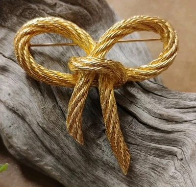 Designer CHRISTIAN DIOR Gold Tone Twisted Rope Bow Knot 2" Wide Pin, Signed! - Image 1 of 4