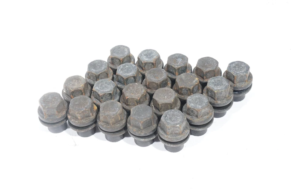 BMW 745I E65 2002-2008 JUEGO DE 20 PERNOS Foto 1 de 4