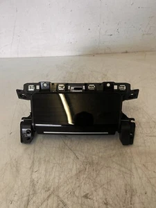 BANDEJA CARGA TELÉFONO CONSOLA CENTRAL PEUGEOT 208 P21 9824793880 - Imagen 1 de 7