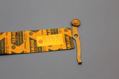 NOS YAMAHA RD125 BW80 PW80 TAPÓN PALANCA CONJUNTO PIEZA # 296-18140-03-00 Foto 1 de 4