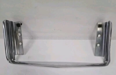 Cadillac Deville Fleetwood 1967-68 matrícula trasera cromada envolvente OEM GM Foto 1 de 4